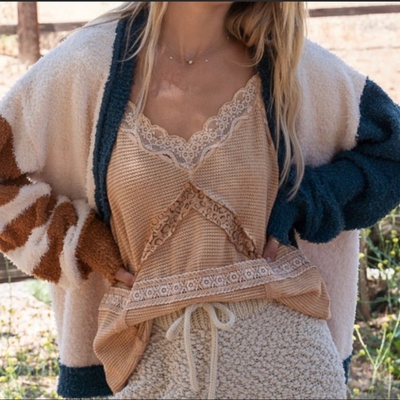 The REBECCA Varsity Berber Cardigan - Picture 5 of 6